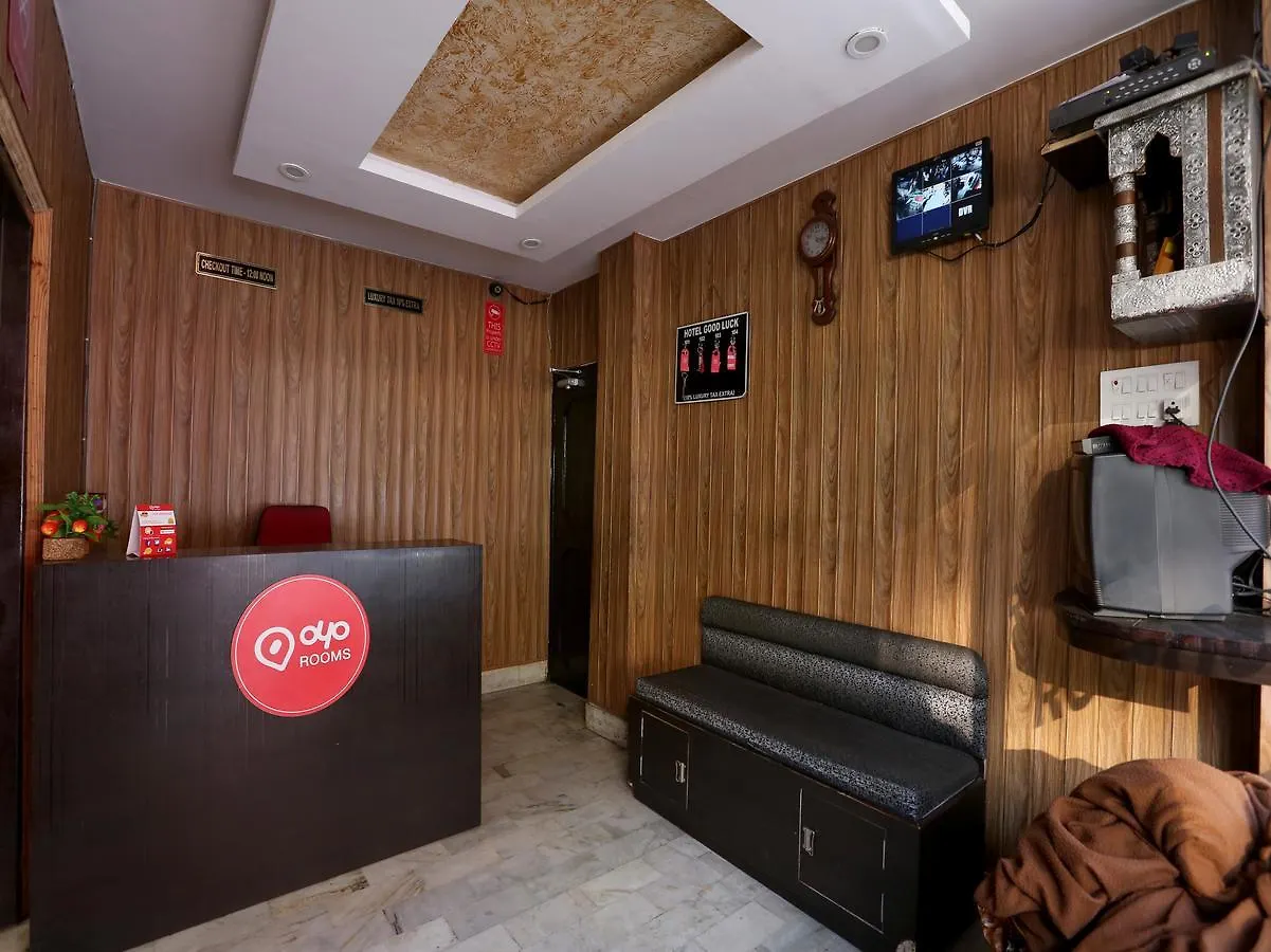 Oyo 3372 Hotel Good Luck contacts